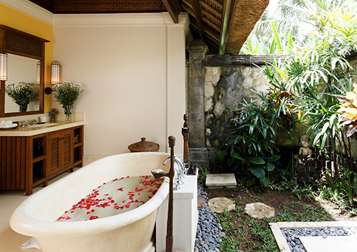 Villa Maridadi - Guest suite bathroom